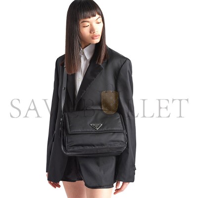 PRADA TRAVELLER MEDIUM PADDED RE-NYLON BAG 1BD255 (30*21.5*12cm) PRADA TRAVELLER MEDIUM PADDED RE-NYLON BAG 1BD255 (30*21.5*12cm)